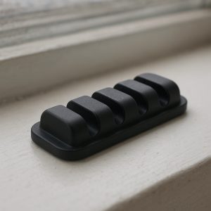 Organizador plástico para cables